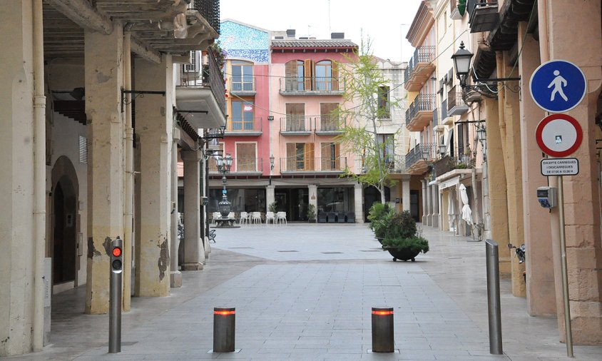 Imatge de la plaça de la Vila completament buida