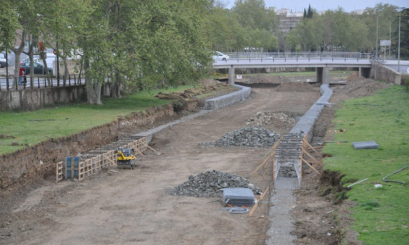 Aspecte de les obres a la riera d'Alforja, aquest matí