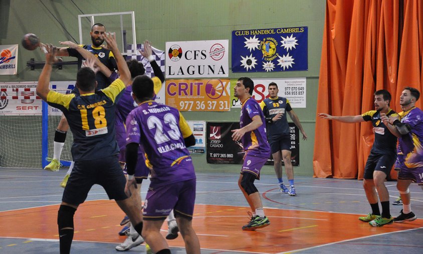 Imatge del partit de la primera volta de la lliga entre el CH Cambrils i la UEH Calella, el passat mes de novembre