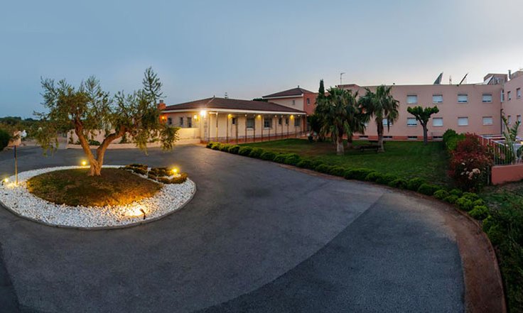Imatge del recinte de la residència Cambrils Suite