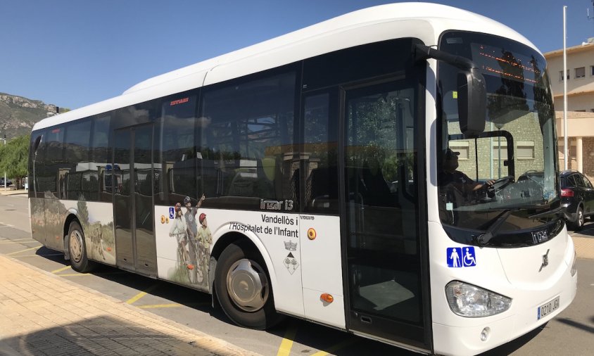 Imatge de l'autobús urbà de Vandellòs i l'Hospitalet de l'Infant