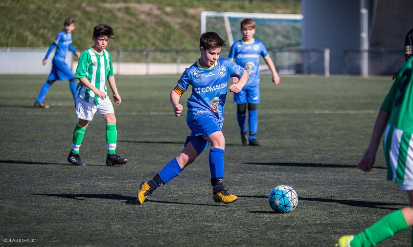 Moment del partit entre l'infantil C i Les Borges del Camp