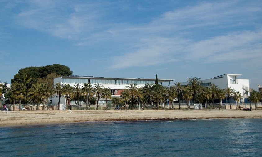 Imatge d'arxiu de l'edifici de l'Escola d'Hoteleria i Turisme de Cambrils