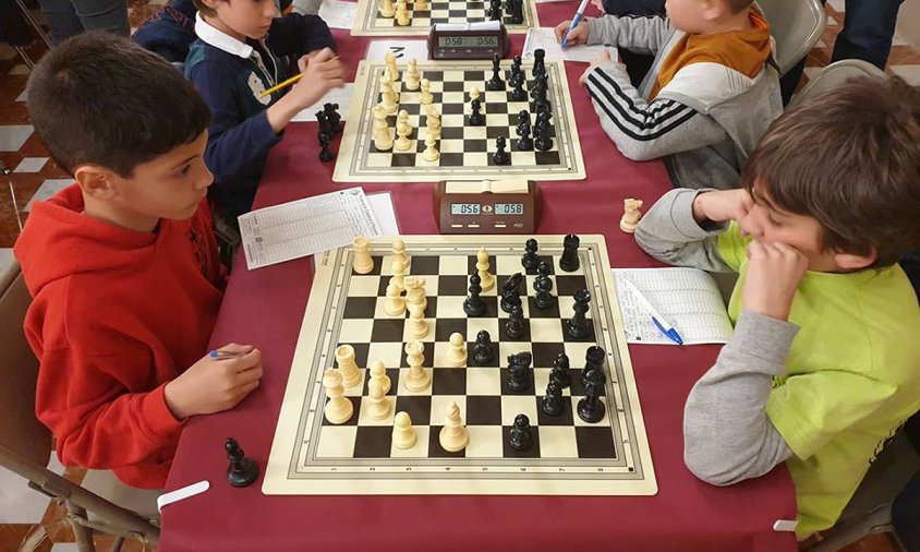 Els jugadors de la Unió d'Escacs de Cambrils, Pablo Azuara i Jordi Ruiz, al torneig de Tarragona 2020