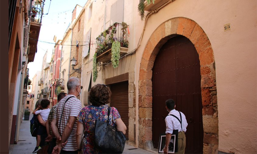 La visita teatralitzada pel barri antic, dimecres passat