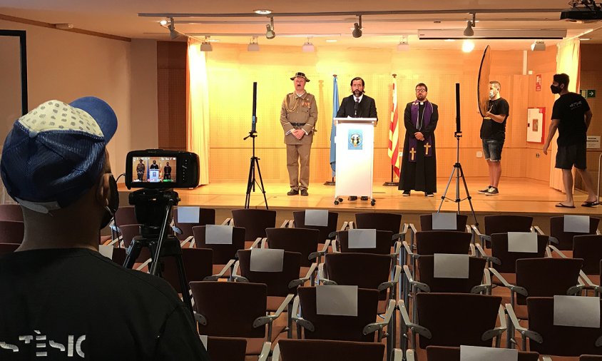 Un moment de la gravació de Vileros i Mariners. Confinats, ahir al vespre al Casal Municipal de la Gent Gran