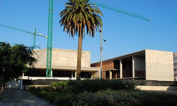 Aspecte actual del futur Teatre Auditori de Cambrils, encara en fase de construcció