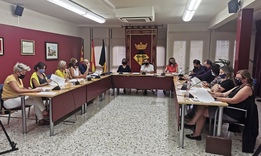 Imatge del ple municipal a l'Ajuntament de Vandellòs i l'Hospitalet de l'Infant, el passat 1 d'octubre