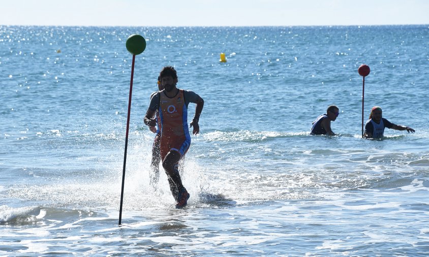 La competició de Marxa Aquàtica es va realitzar a la platja del Regueral, ahir al matí