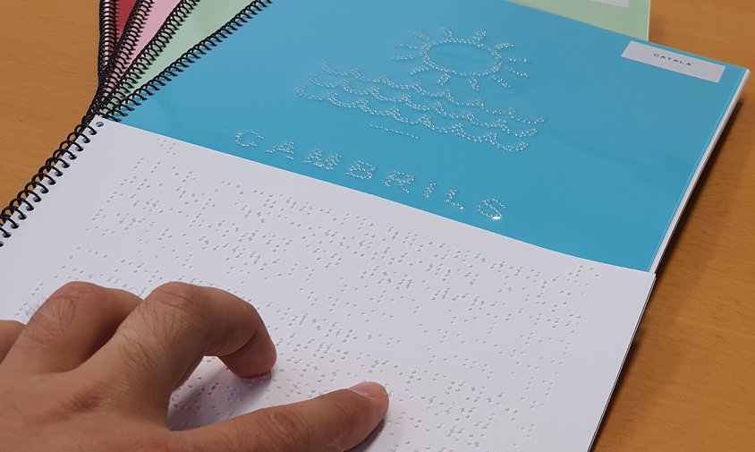 Imatge de les guies de Turisme en braille