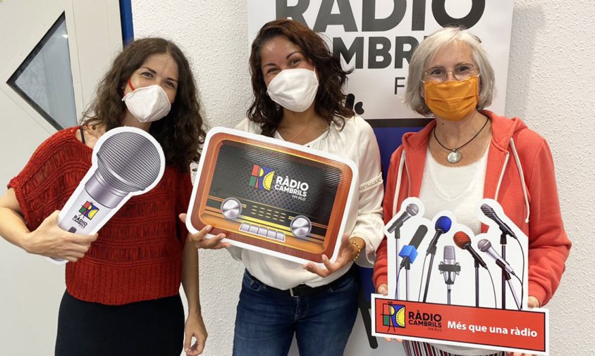 Lydia Gil, Núria Ruiz i Maria Ferrer condueixen el programa radiofònic