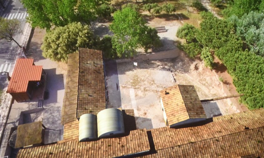 Imatge del documental amb un detall de la recreació de la vil·la romana de la Llosa