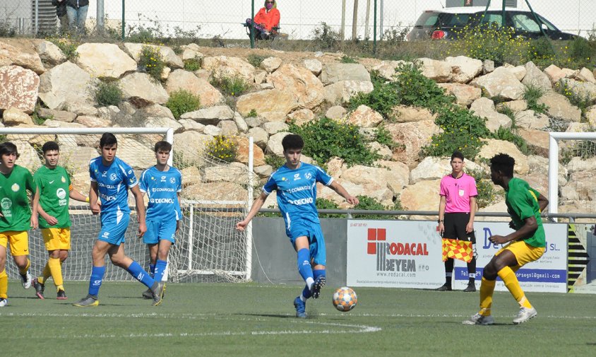 Partit entre l'equip juvenil del Cambrils Unió i l'Atlètic Sant Just, disputat el dissabte 27 de febrer