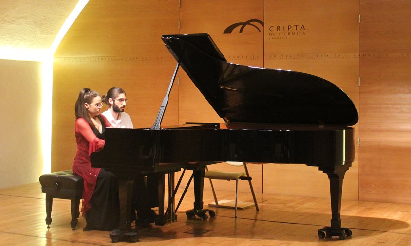 El concert del duo Sánchezx&Fortuny va reprendre, ahir, l'activitat cultural a la Cripta
