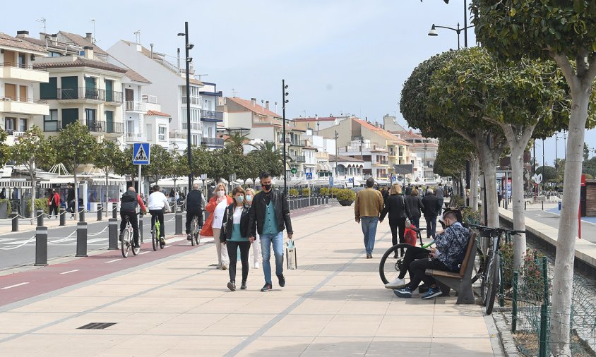 Ambient al port, aquest passat diumenge en el que ja hi havia confinament comarcal