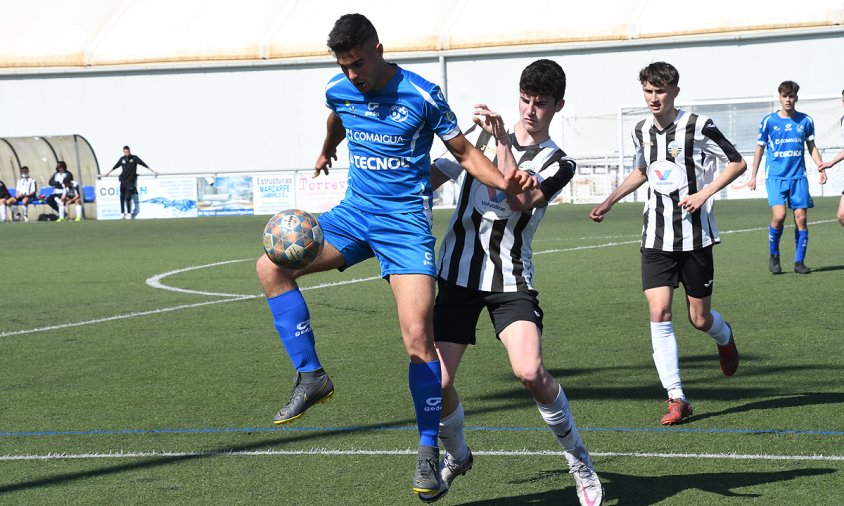 Imatge d'arxiu d'un partit de l'equip juvenil de Preferent del Cambrils Unió