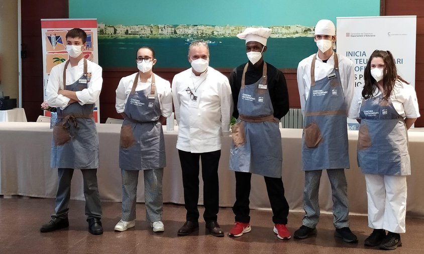 Imatge dels guanyadors del concurs gastronòmic del PTT que es va celebrar el passat divendres a l'Escola d'Hoteleria i Turisme
