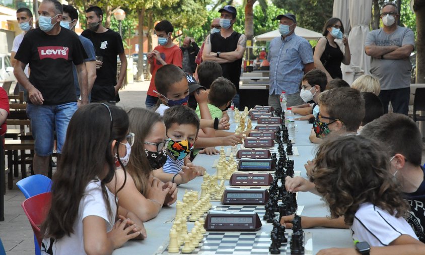 El torneig d'escacs es va disputar el passat diumenge al matí a la plaça de Francesc Macià