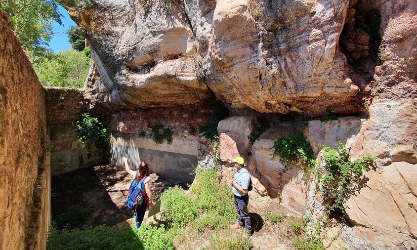 Imatge de l'entorn natural del Castell Monestir d'Escornalbou