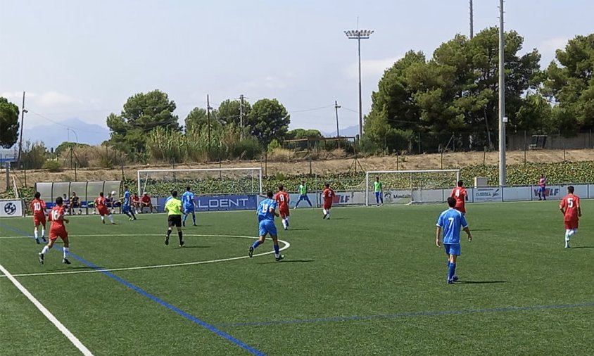 Imatge d'un partit de pretemporada del Cambrils Unió