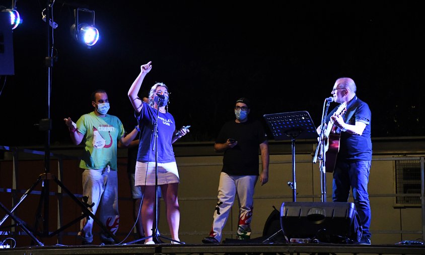 Un moment dels garrotins entre Vileros i Mariners en el segon dels concerts de Miquel del Roig
