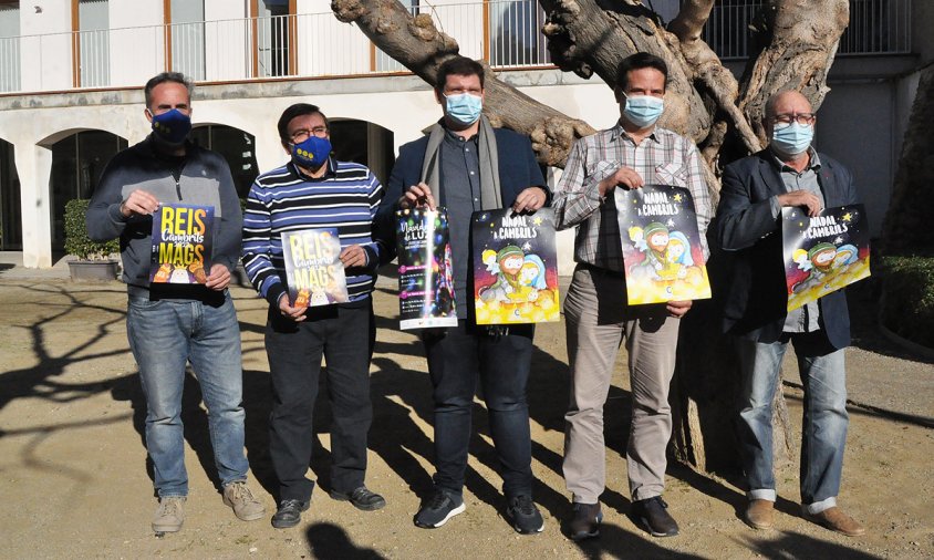 Presentació de les activitats nadalenques, ahir al migdia, a la Torre del Llimó. D'esquerra a dreta: Josep M. Crusells, Salvador Olivé, Juan Carlos Romera, Oliver Klein i Joan M. Artigau