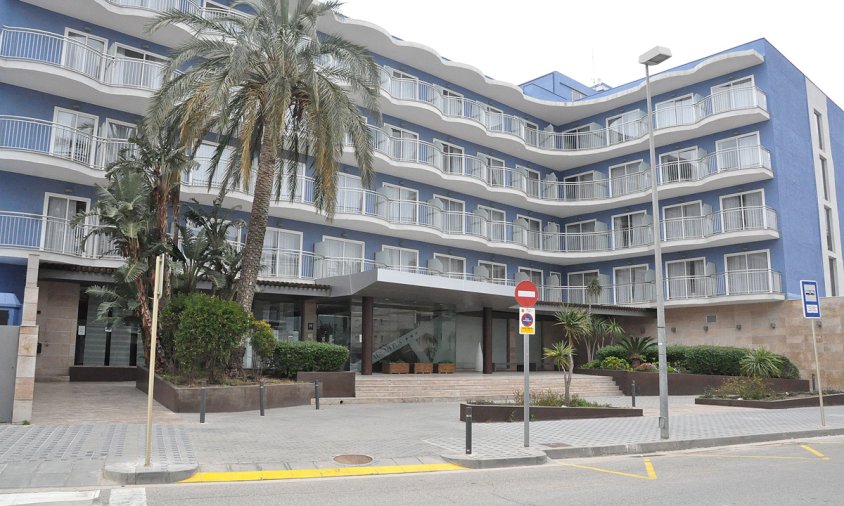 Imatge d'un dels hotels de Cambrils a l'avinguda de la Diputació