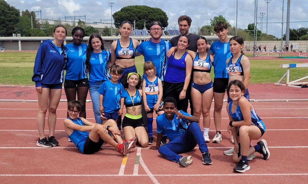 La pista municipal d'atletisme de Cambrils acull el campionat territorial de promoció 